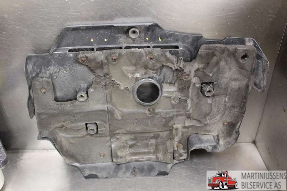 Motordeksel over motor til Toyota Avensis 2009-2015 (Type III, Fase 1)  (TOYOTA|)