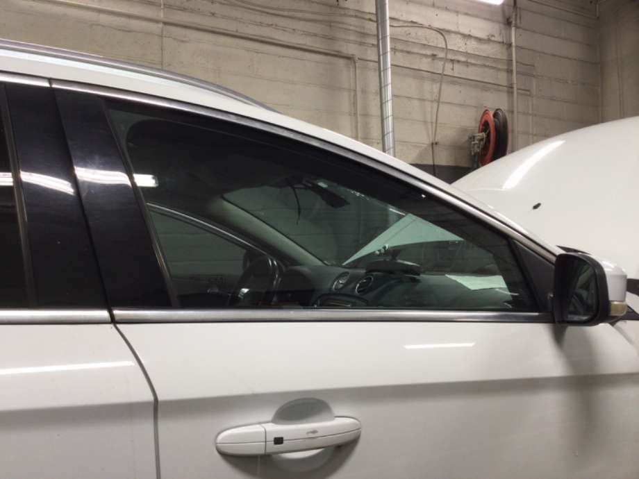 Siderute høyre foran til Ford Mondeo, 2011-2014 (Type IV, Fase 2)  (FORD|)