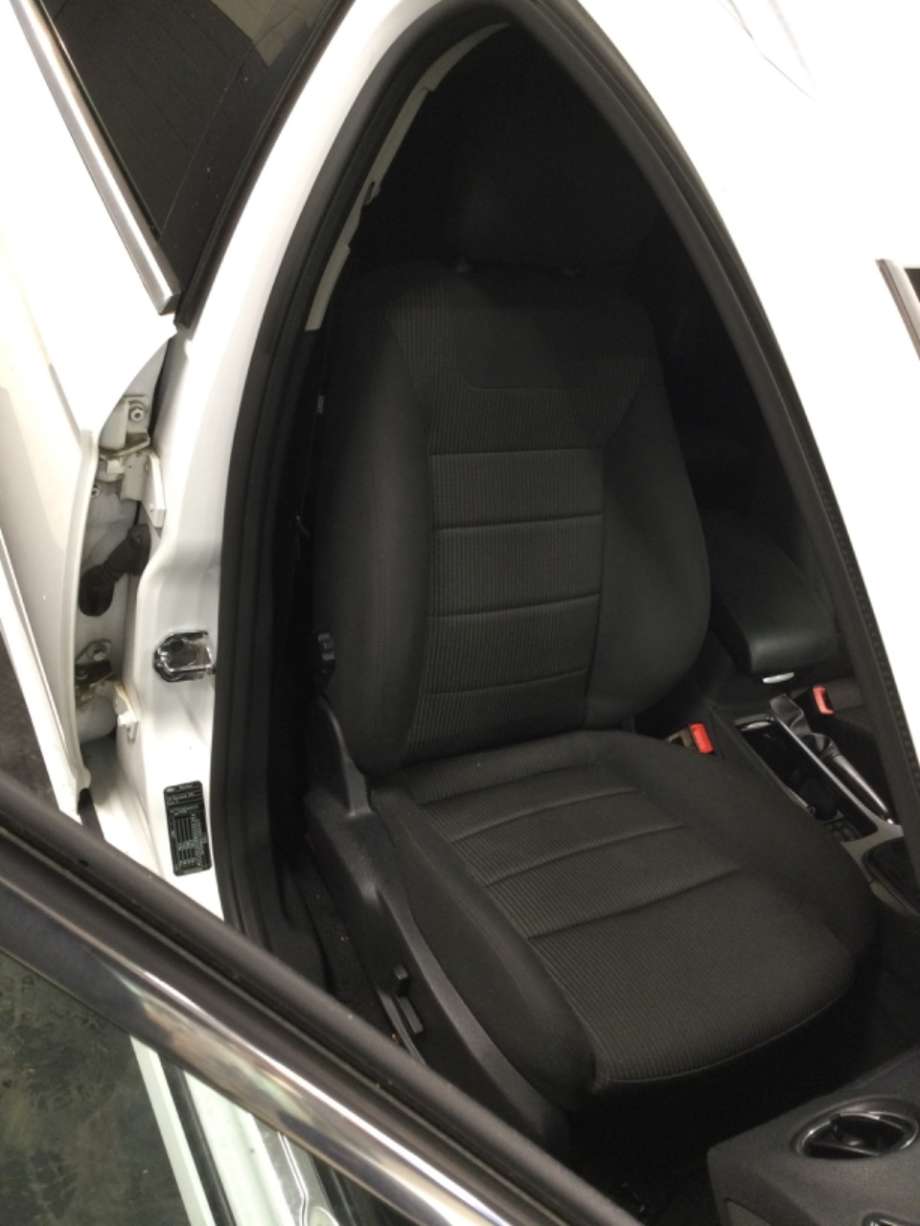 Sete foran høyre til Ford Mondeo, 2011-2014 (Type IV, Fase 2)  (FORD|)