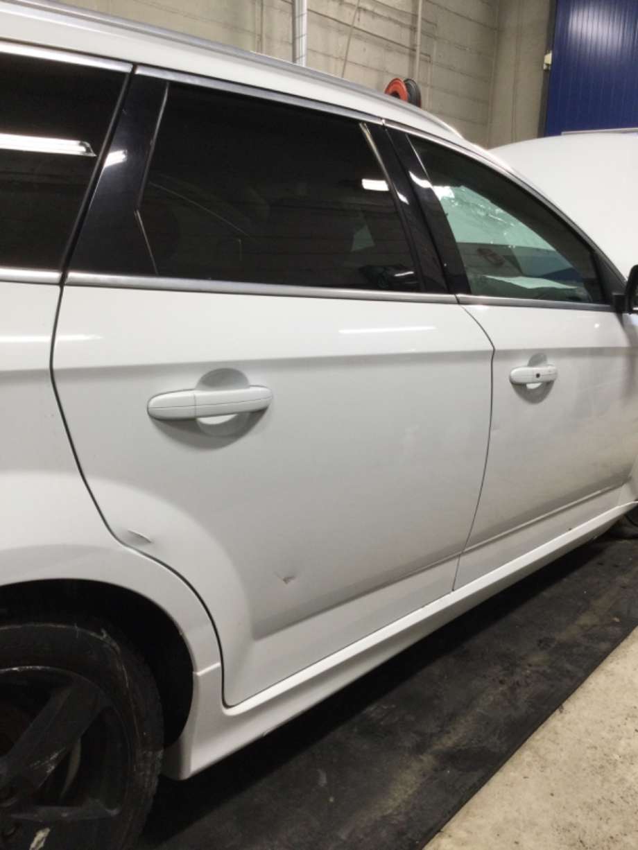 Dør høyre bak til Ford Mondeo, 2011-2014 (Type IV, Fase 2)  (FORD|)