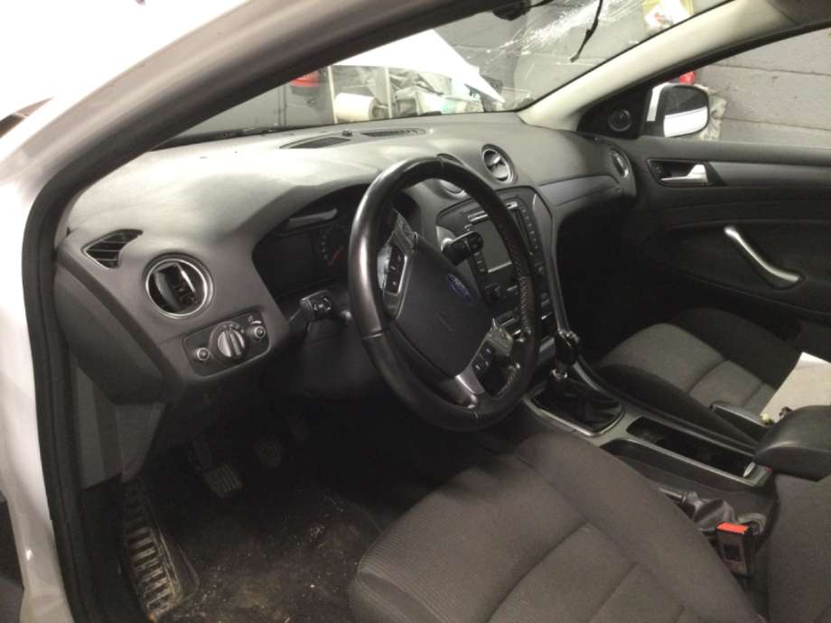Dashbord til Ford Mondeo, 2011-2014 (Type IV, Fase 2)  (FORD|)