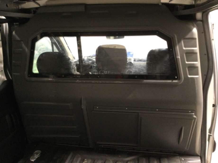 Bagasjerom hundegitter til Peugeot Partner 2015-2019 (Type II, Fase 2)  (PEUGEOT|)