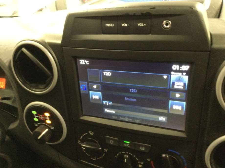 Multimedia display (MCU - Media Controller Unit) til Peugeot Partner, 2015-2019 (Type II, Fase 2)  (PEUGEOT|)