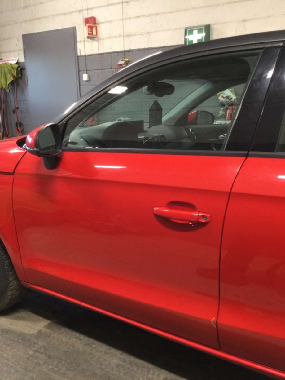 Dør venstre foran til Audi A1, 2010-2014 (Type I, Fase 1)  (AUDI|)