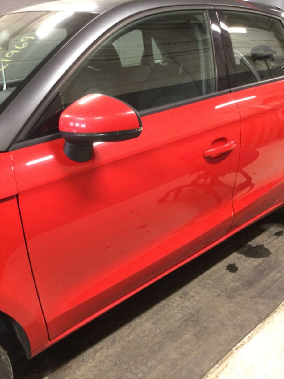 Dør venstre foran til Audi A1 2010-2014 (Type I, Fase 1)  (AUDI|)