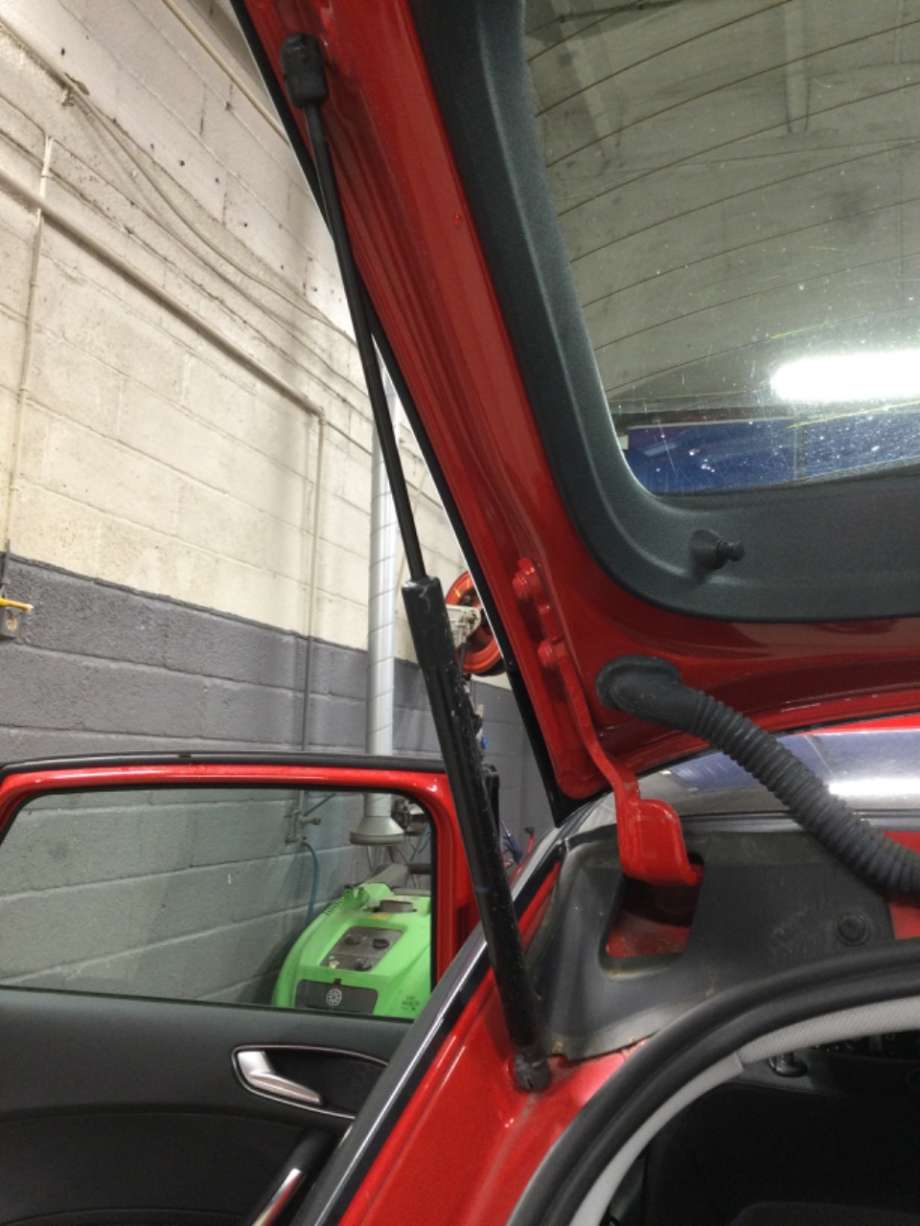 Baklukedemper til Audi A1, 2010-2014 (Type I, Fase 1)  (AUDI|)