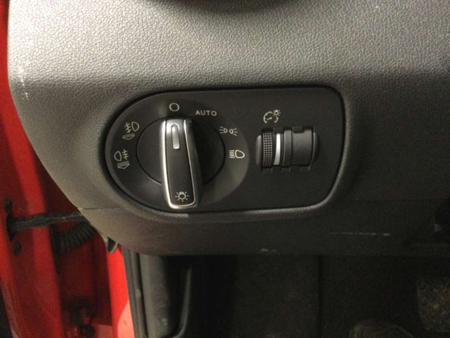 Bryter lys til Audi A1, 2010-2014 (Type I, Fase 1)  (AUDI|)