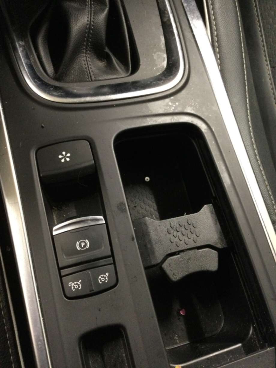 Bryter elektrisk håndbrekk/parkbrems til Renault Megane, 2016-->> Type IV  (RENAULT|)