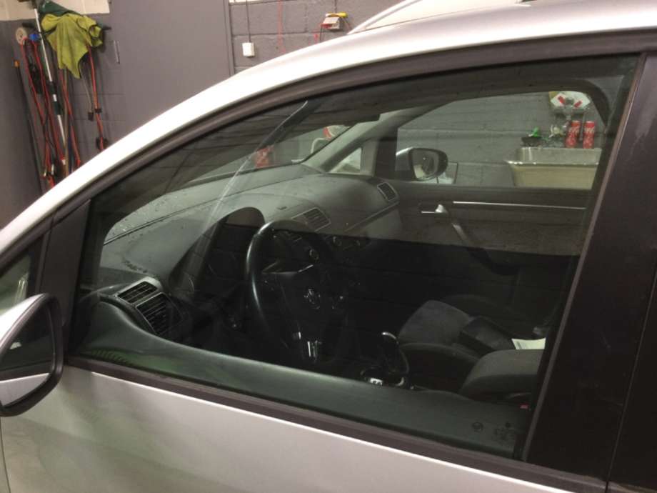 Siderute venstre foran til VW Touran, 2010-2015 (Type I, Fase 3)  (VOLKSWAGEN|)