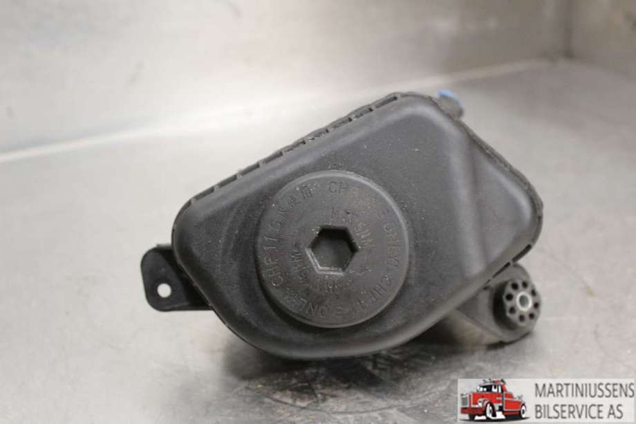 Servo oljebeholder til BMW 7-Serie 2009-2015 (F01/F02/F03/F04) (F01/F02/F03/F04) (BMW||3241 678294)