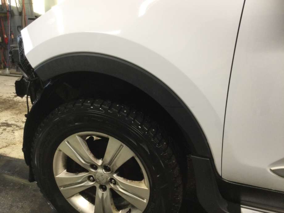 Hjulbuelist høyre bak til Kia Sportage, 2010-2016 (Type III)  (KIA|)