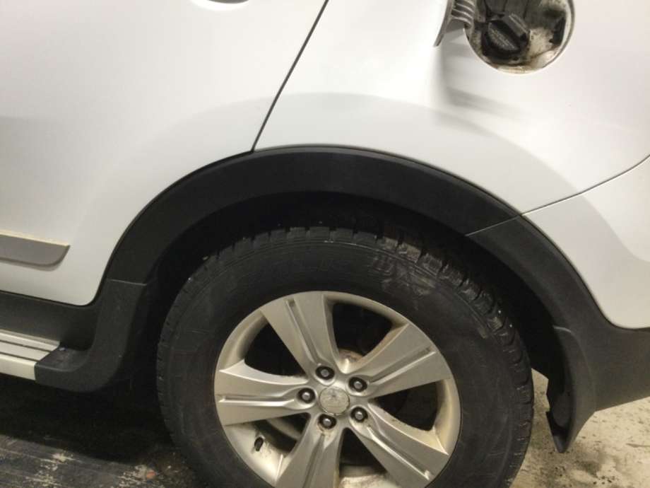 Hjulbuelist venstre bak til Kia Sportage 2010-2016 (Type III)  (KIA|)