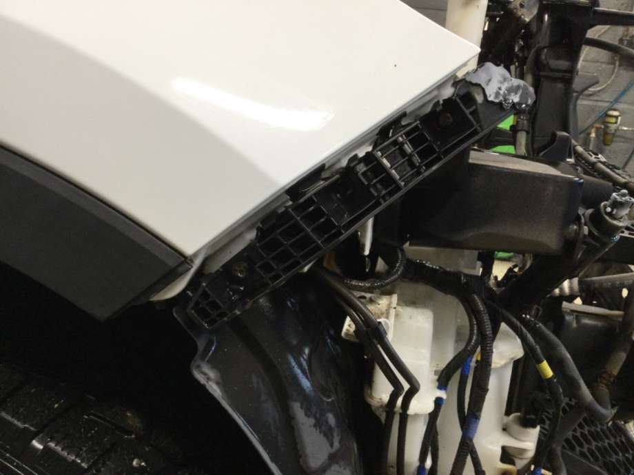 Skjerm høyre foran til Kia Sportage 2010-2016 (Type III)  (KIA|)