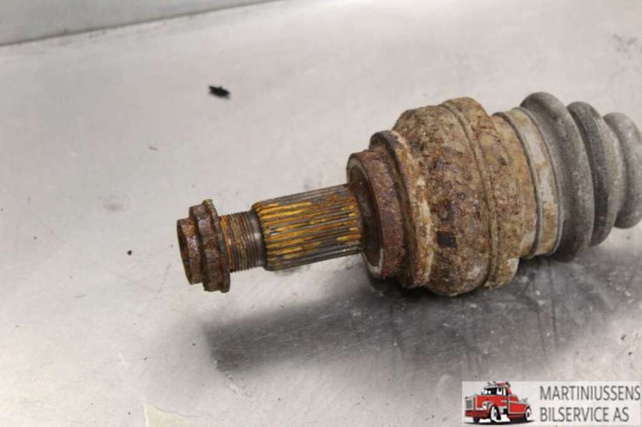 Drivaksel venstre bak til BMW 5-Serie 2003-2010 (E60/E61) (E60/E61) (BMW|33 20 7 572 423|)
