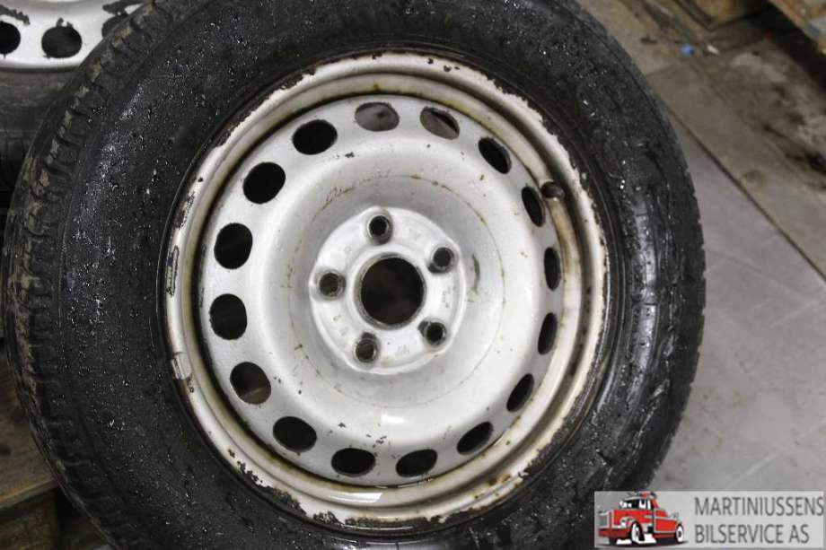 Felgsett stål til VW Caddy 2004-2010 (Type III, Fase 1)  (VOLKSWAGEN|5X112|15"|)