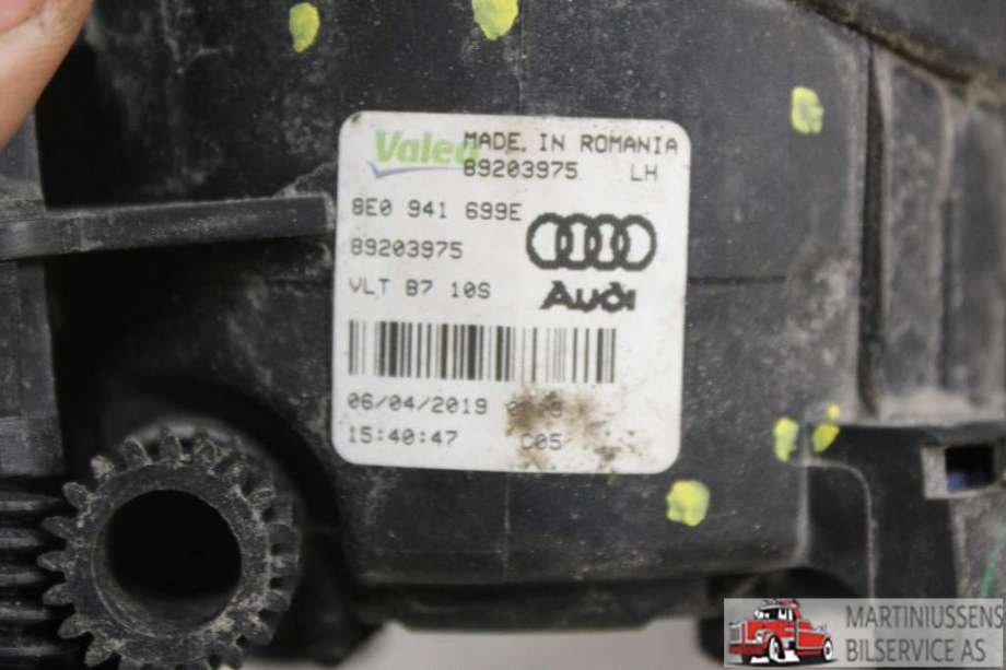 Tåkelykt venstre foran til Audi A3 2009-2012 (Type II, Fase 2)  (AUDI||8E0 941 699E)
