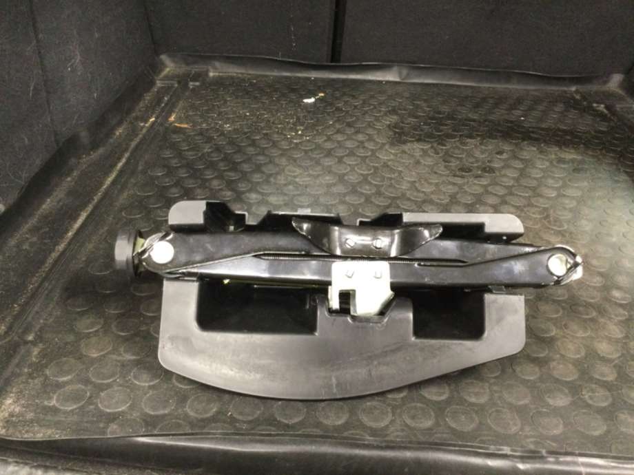 Jekk original til Audi A4, 2007-2014 (Type IV) (B8) (B8) (AUDI|)