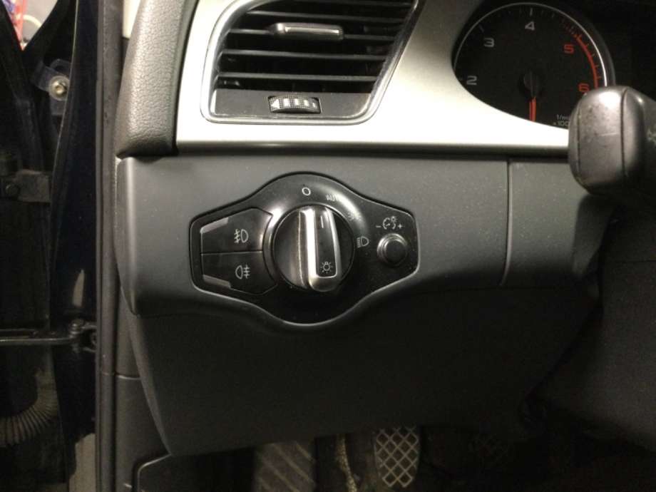 Bryter lys til Audi A4, 2007-2014 (Type IV) (B8) (B8) (AUDI|)