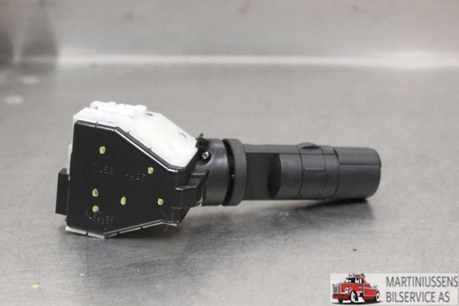 Bryter blink til Nissan Qashqai 2007-2010 (Type I, Fase 1)  (NISSAN|)