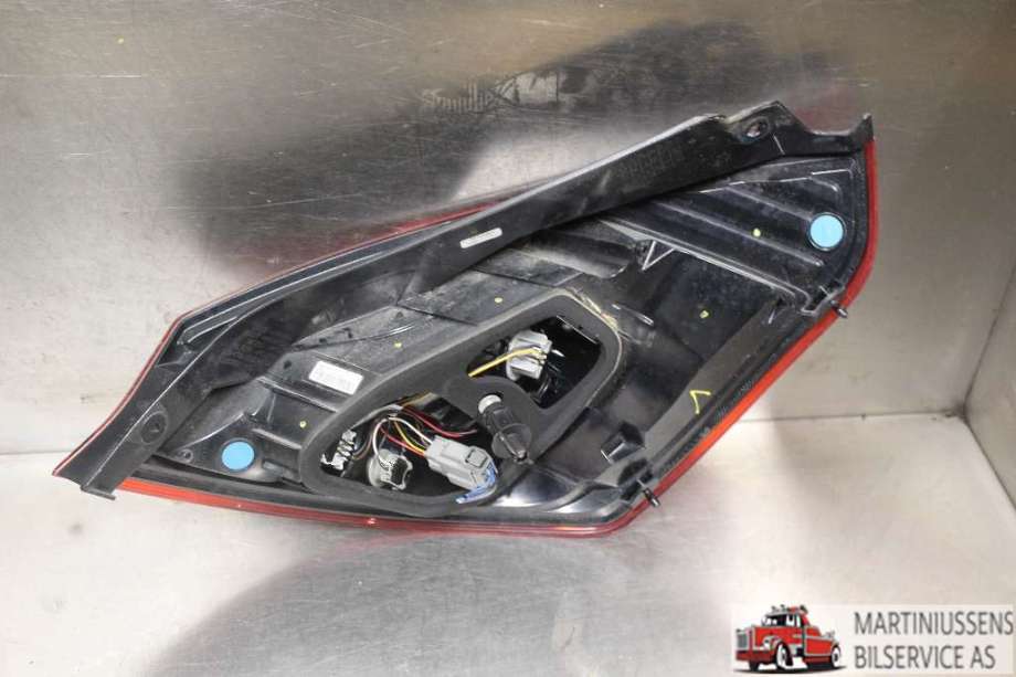 Baklykt venstre til Ford Fiesta 2013-2017 (Type VI, Fase 2)  (FORD||C1BB-13405-B)