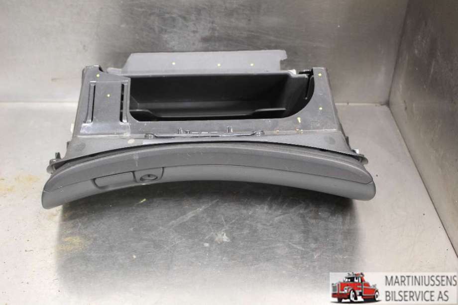 Hanskerom til Volvo V70, 2000-2004 (Type II, Fase 1)  (VOLVO|)