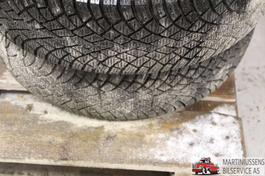 Dekk til Annet Dekk vinter piggfri 0-->>  (NOKIAN|9MM|HAKKAPELIITTA R5)
