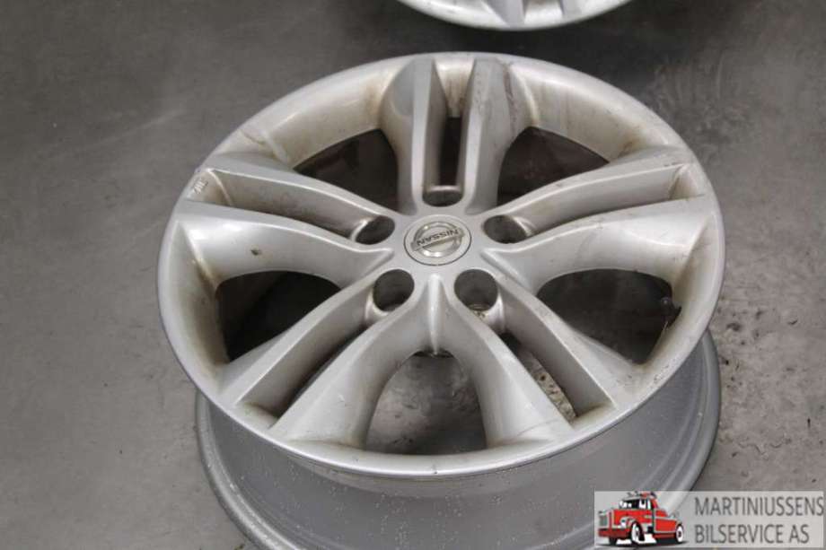 Felgsett aluminium til Nissan Qashqai 2007-2010 (Type I, Fase 1)  (NISSAN|3 ET40;5X114||17X6;5 ET40)