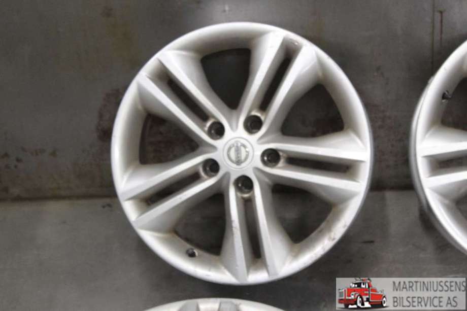 Felgsett aluminium til Nissan Qashqai 2007-2010 (Type I, Fase 1)  (NISSAN|3 ET40;5X114||17X6;5 ET40)