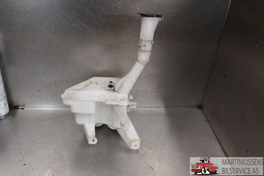 Spylertank til Toyota Urban Cruiser 2009-2014  (TOYOTA||060851-316)