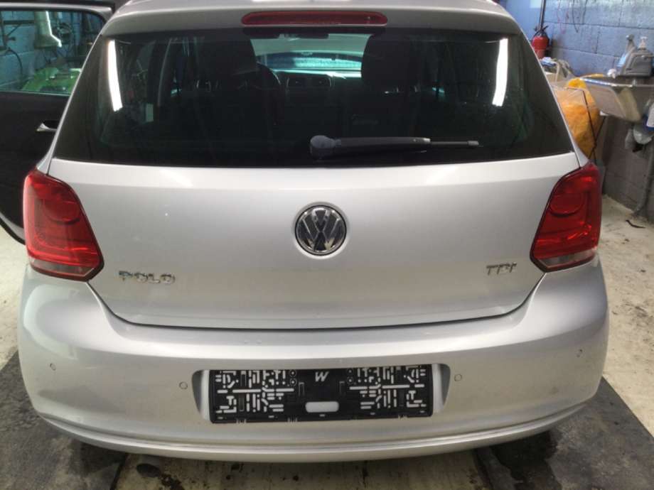 Bakluke combi til VW Polo, 2009-2014 (Type V, Fase 1)  (VOLKSWAGEN|)