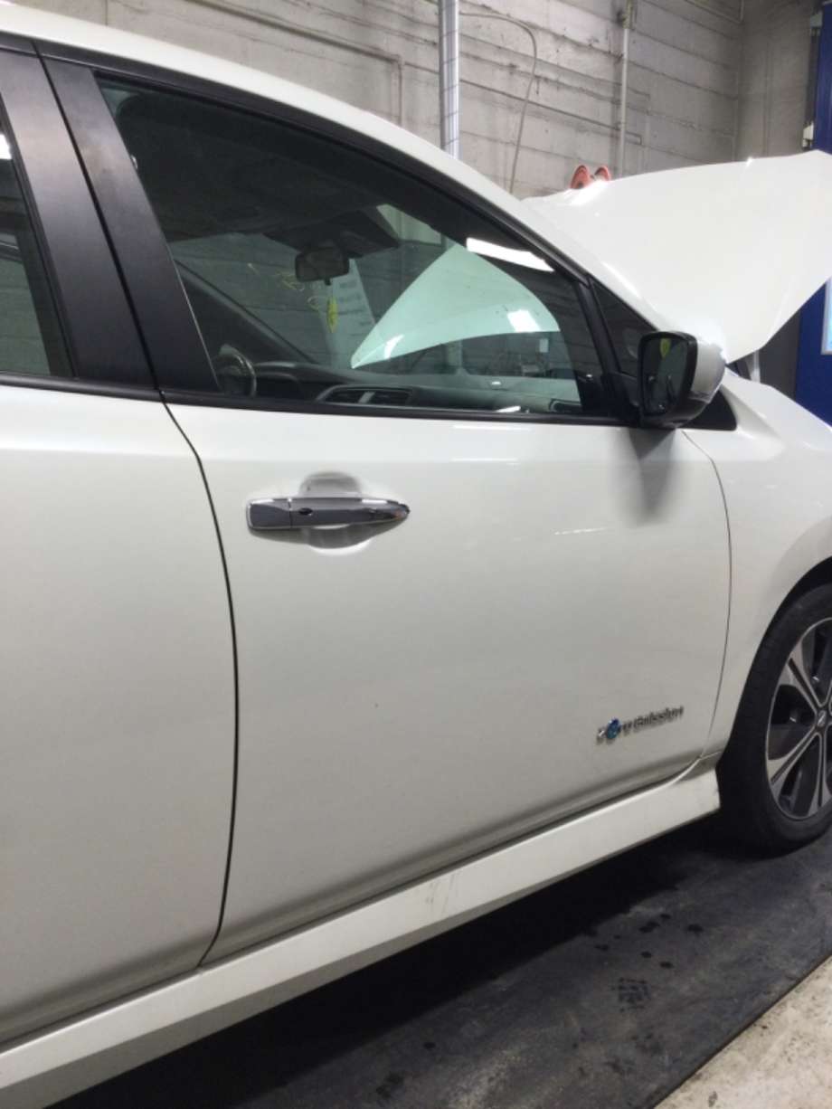 Dør høyre foran til Nissan Leaf, 2018-->> (Type II)  (NISSAN|)