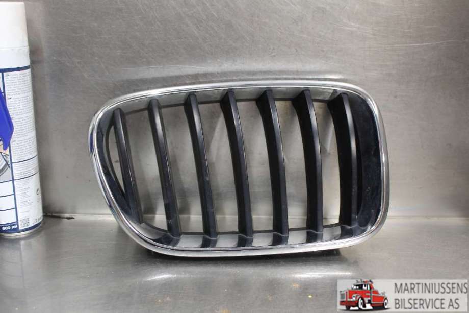 Grill høyre til BMW X3 2010-2017 (F25) (F25) (BMW|51 11 7 210 726|)
