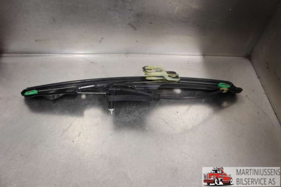Ruteheis til BMW X3 2010-2017 (F25) (F25) (BMW||7 344 672-S)