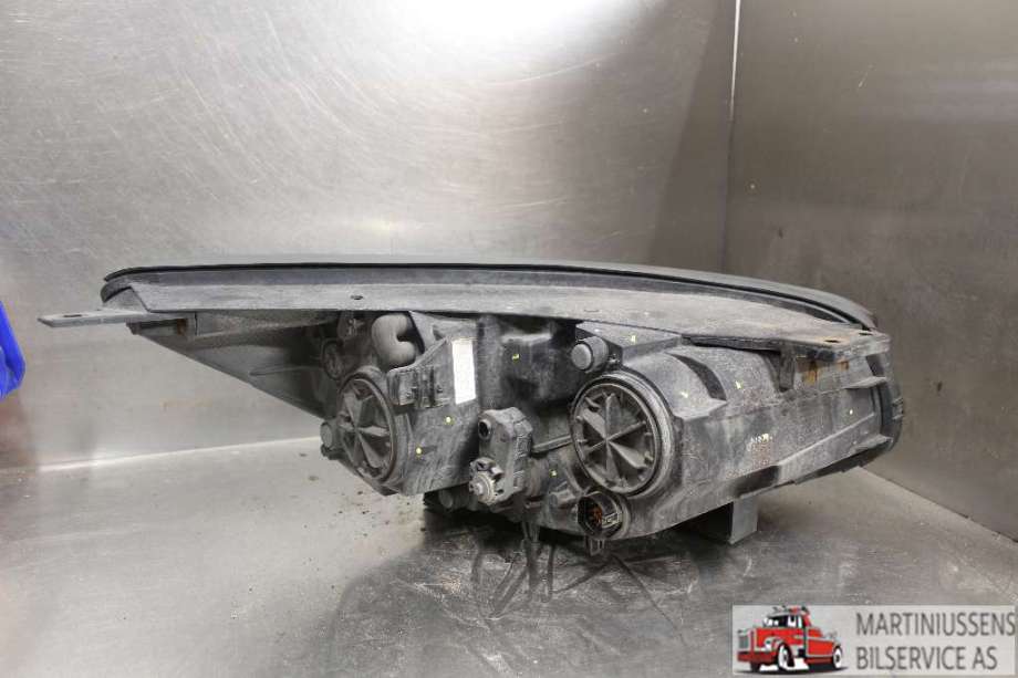Frontlykt venstre halogen til Kia Soul 2014-2019 (Type II)  (KIA|)