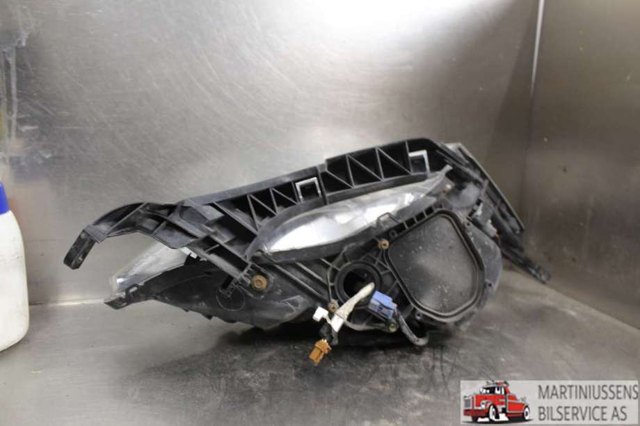 Frontlykt venstre halogen til Honda CR-V 2007-2012 (Type III) (HONDA||P6915L)