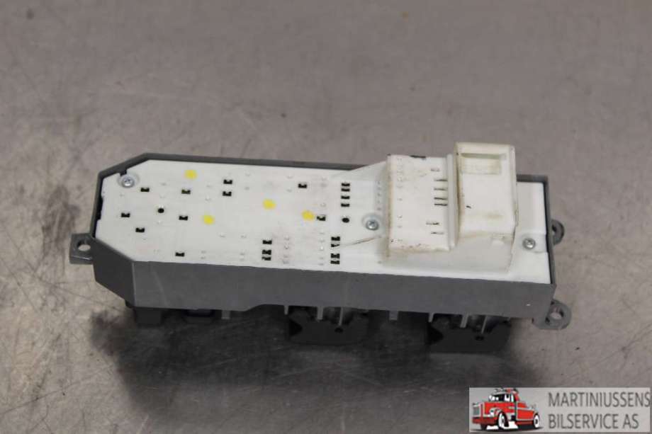 Bryter ruteheis til Toyota Auris 2013-2015 (Type II, Fase 1)  (TOYOTA||192835)