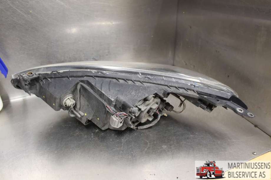 Frontlykt høyre halogen til Mazda 2 2011-2014 (Type II, Fase 2)  (MAZDA|)