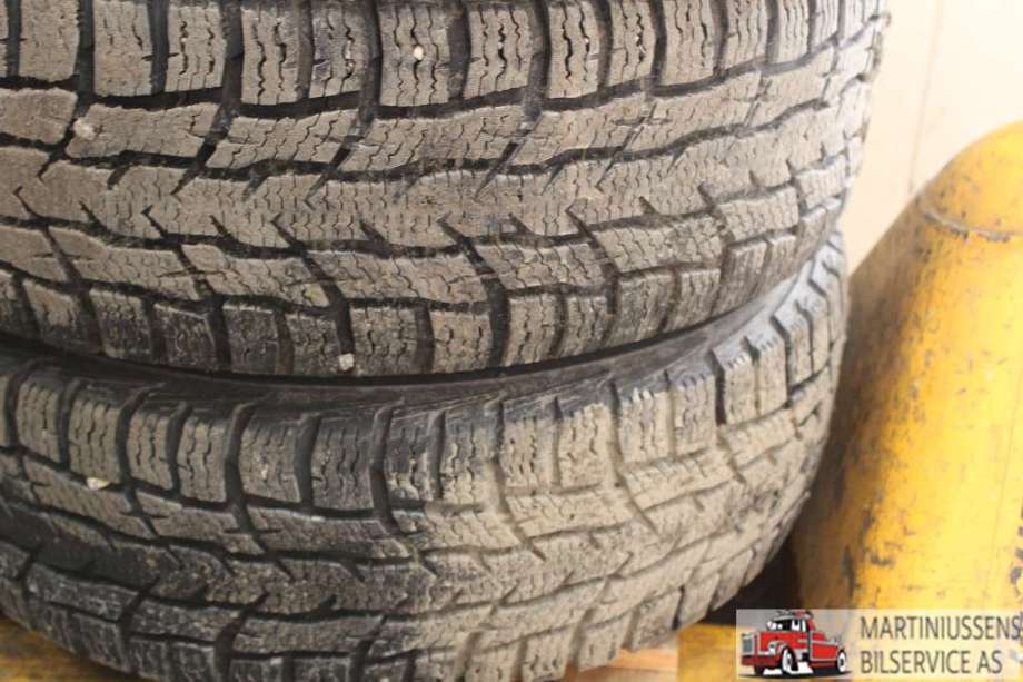 Dekk til Annet Dekk vinter piggfri 0-->>  (HAKKAPELIITTA CR3|205/70R15C|NOKIAN)