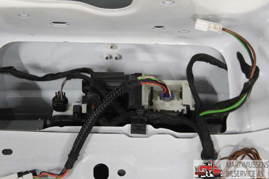 Bakluke/bakdør håndtak til Mercedes GLA, 2014-2020 (X156) (X156) (MERCEDES|)