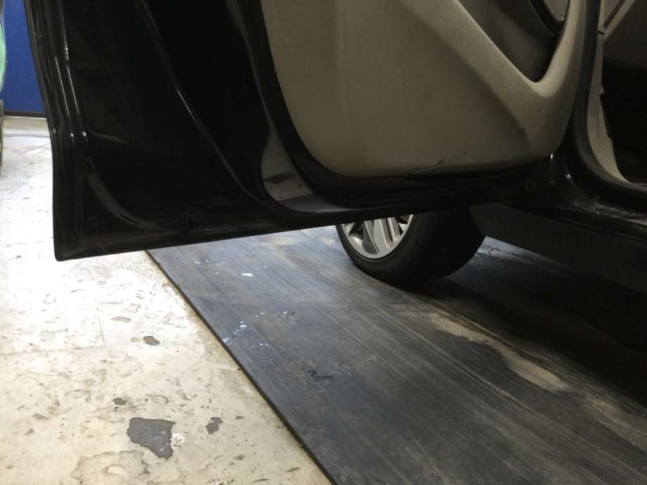 Dør venstre foran til Renault Zoe 2013-2019 (Fase 1)  (RENAULT|)