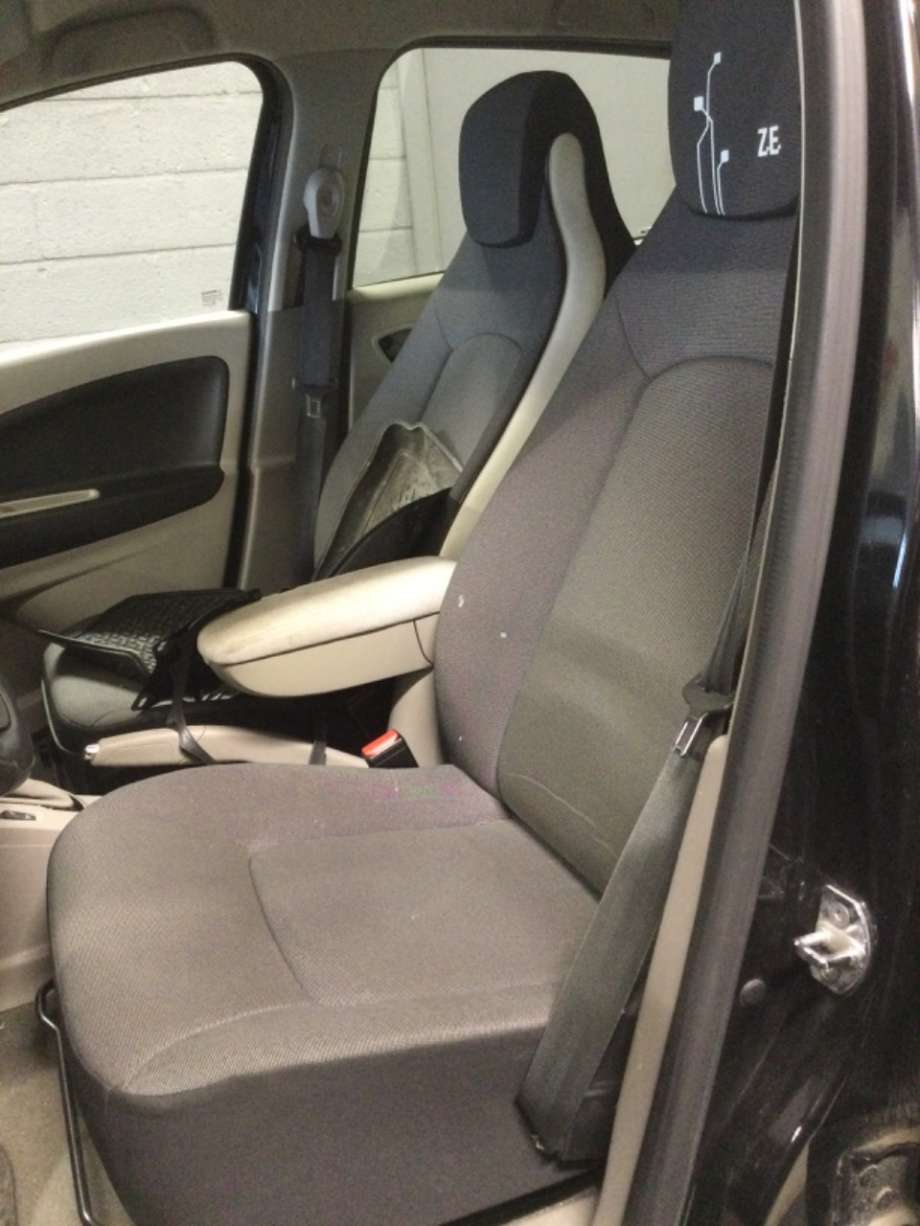 Sete foran venstre til Renault Zoe, 2013-2019 (Fase 1)  (RENAULT|)