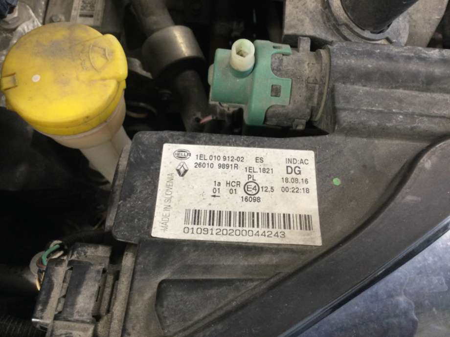 Frontlykt høyre halogen til Renault Zoe 2013-2019 (Fase 1)  (RENAULT|)