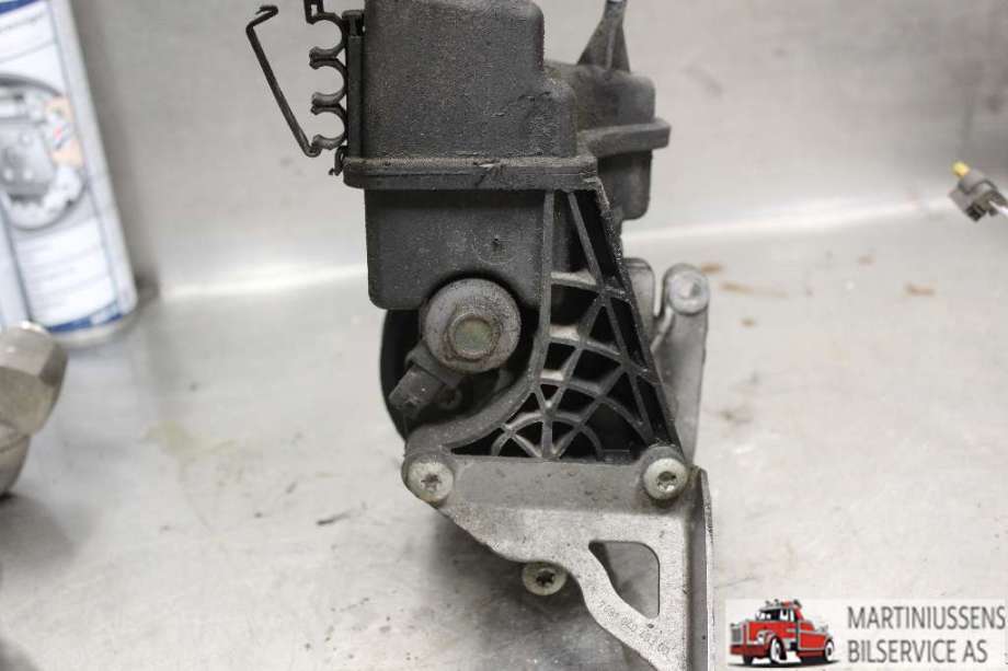 Servo pumpe mekanisk til Mercedes E-Klasse 2009-2013 (Fase 1) (W212) (W212) (MERCEDES|)