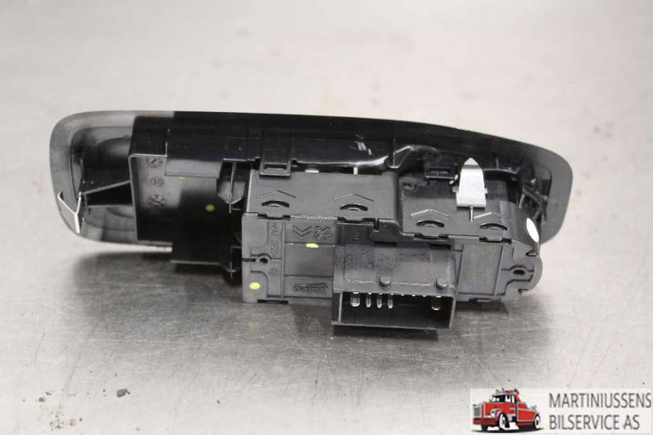 Bryter ruteheis til Peugeot 208 2012-2019 (Type I)  (PEUGEOT||96751129ZD)