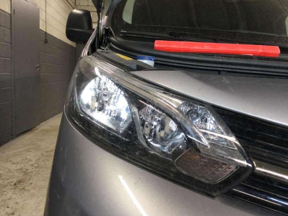 Frontlykt høyre halogen til Toyota Proace, 2016-->> (Type II)  (TOYOTA|)