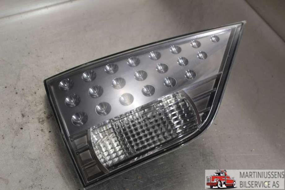 Baklykt venstre indre til Mitsubishi Outlander 2010-2012 (Type II, Fase 2)  (MITSUBISHI||1146-356L)