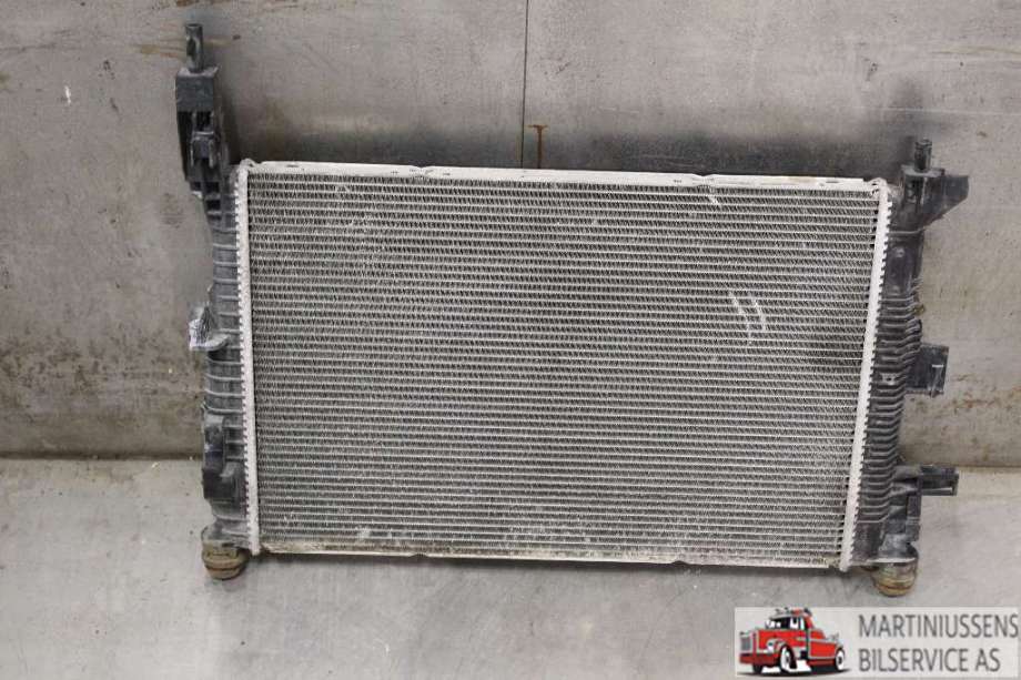 Radiator (manuell gir) til Ford Transit Connect 2018-->> Type II, Fase 2  (FORD||DV61-8C342-WE)