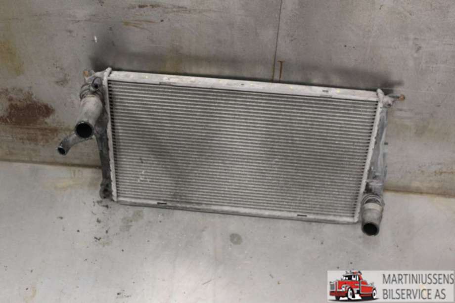 Radiator (manuell gir) til BMW X1 2009-2015 (E84) (E84) (BMW||781028104)