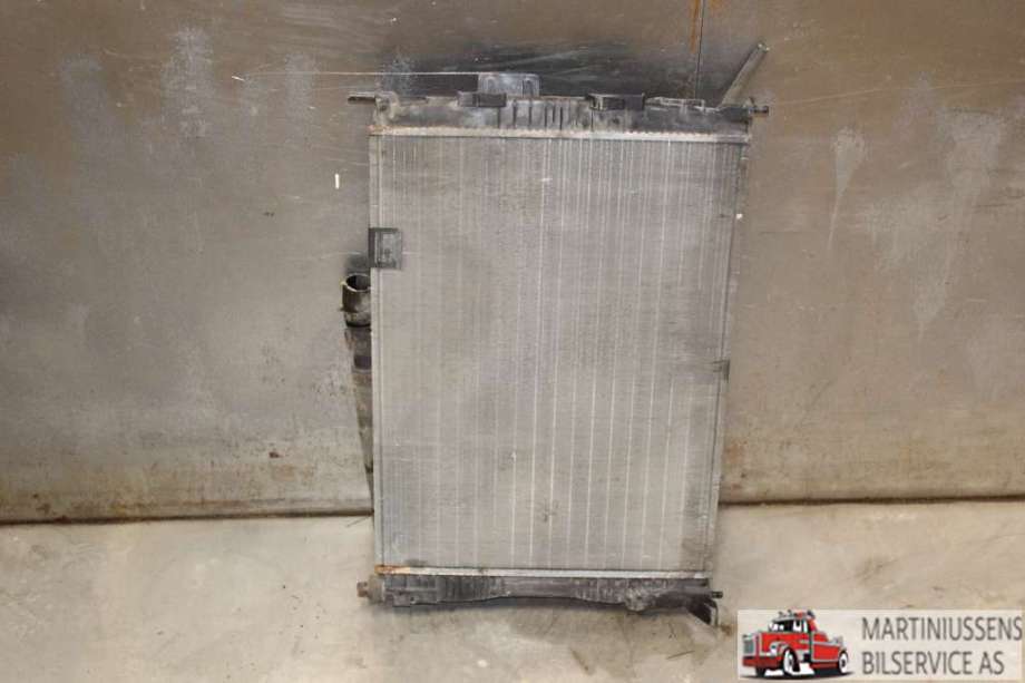 Radiator (automat gir) til Nissan Qashqai 2007-2010 (Type I, Fase 1)  (NISSAN||21410JD20B)