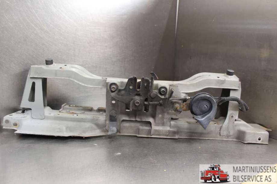 Frontplate øvre til Nissan NV200, 2010-2019  (NISSAN|)